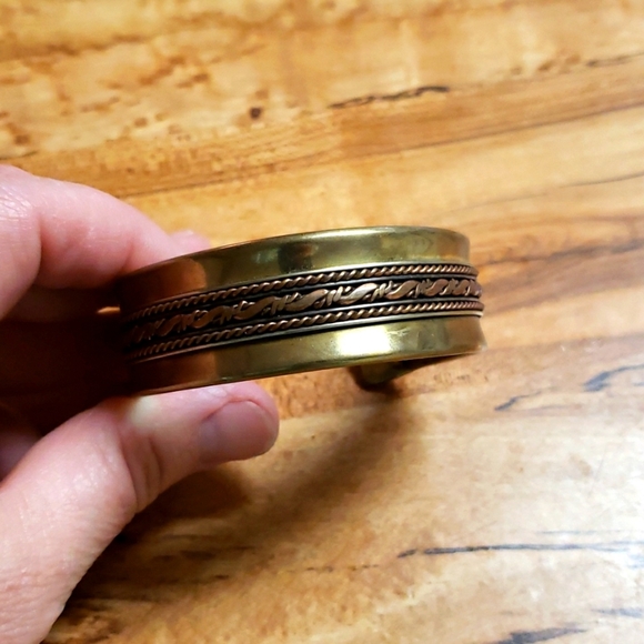 Bangle Bracelet - Picture 1 of 3